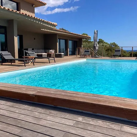 Hirondelles Villa *