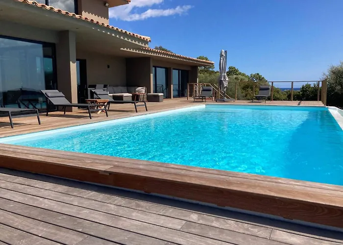 Hirondelles Villa *